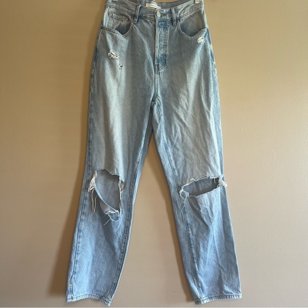 Trendy PacSun Dad Jeans in a classic light wash Size 27